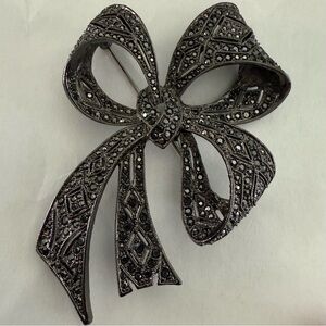 KJL Kenneth Jay Lane Bow Brooch Pin VINTAGE